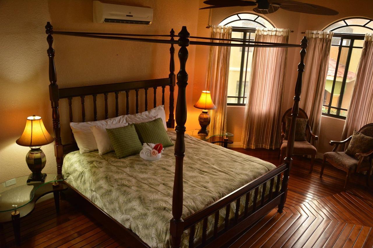 Milbrooks Resort 몬테고 베이 외부 사진